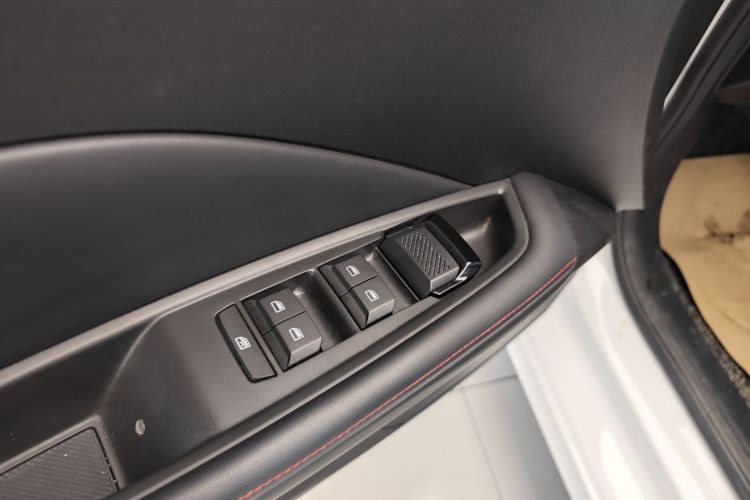 5 2024 car image #18