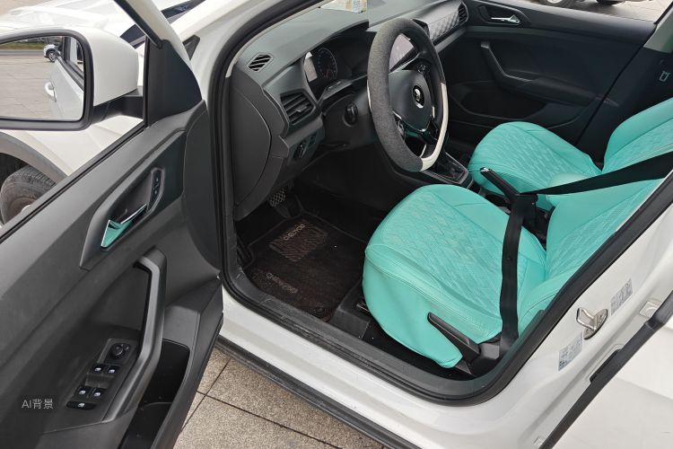 Volkswagen T-Cross 2020 car image #18