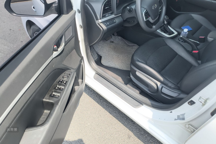 Hyundai Elantra AD 2016 immagine di auto #18