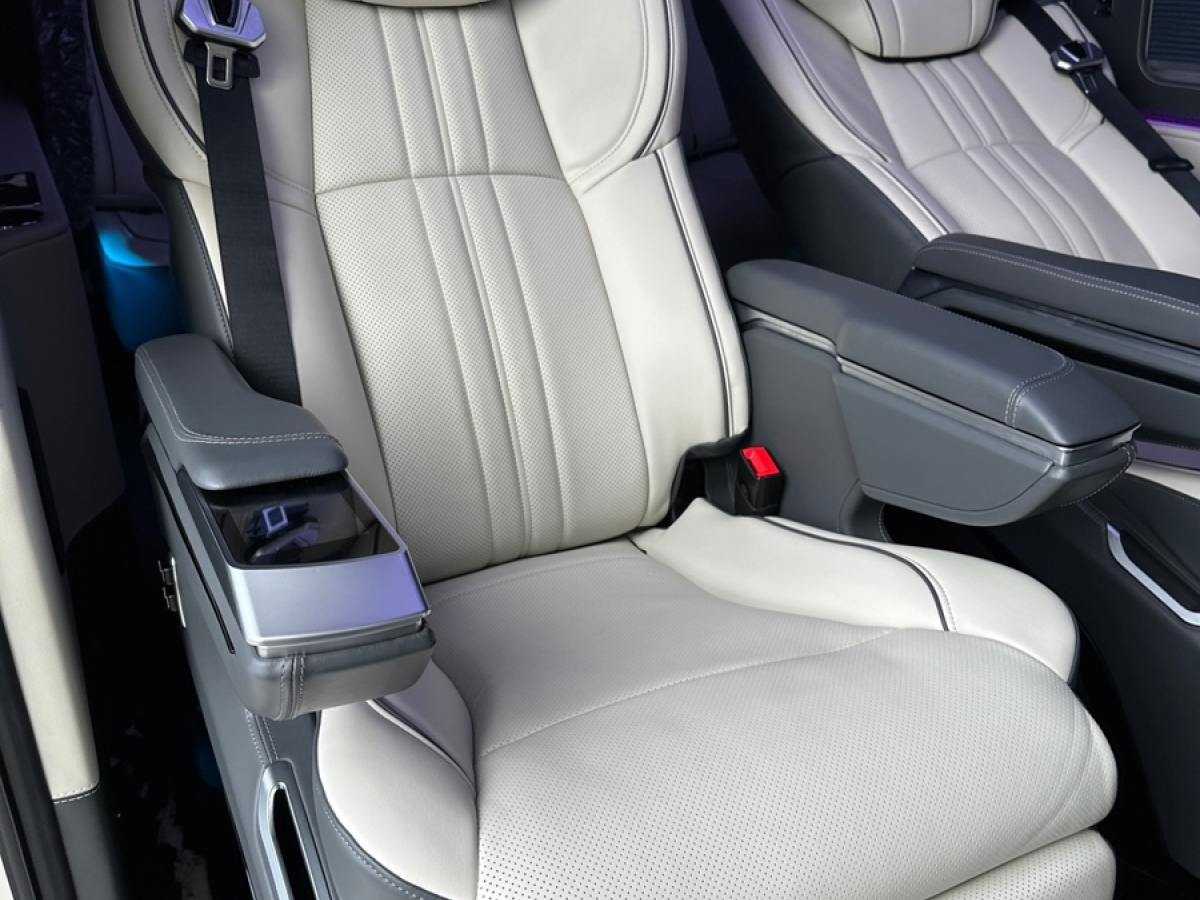 Toyota Hiace 2024 #18 Toyota Hiace 2024 car image #18