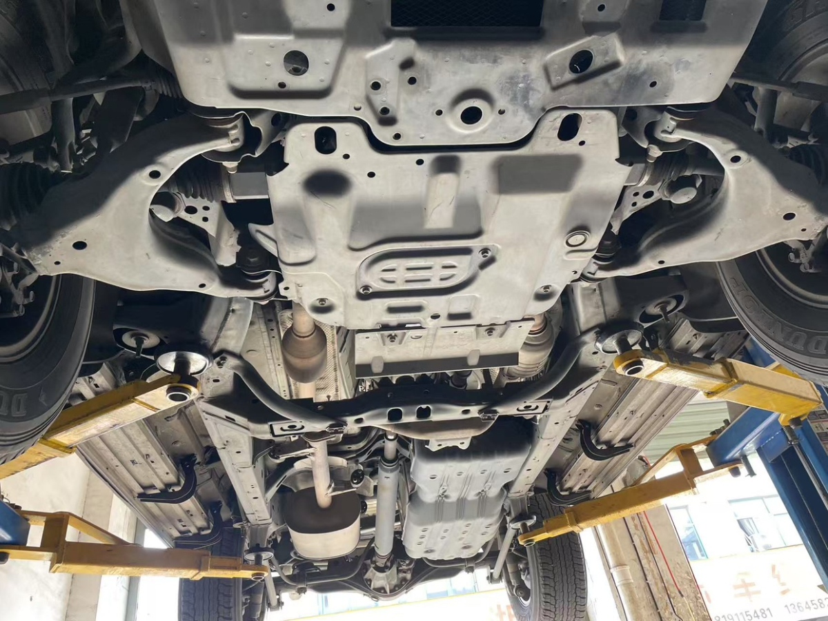 Toyota FJ Cruiser 2018 immagine di auto #18