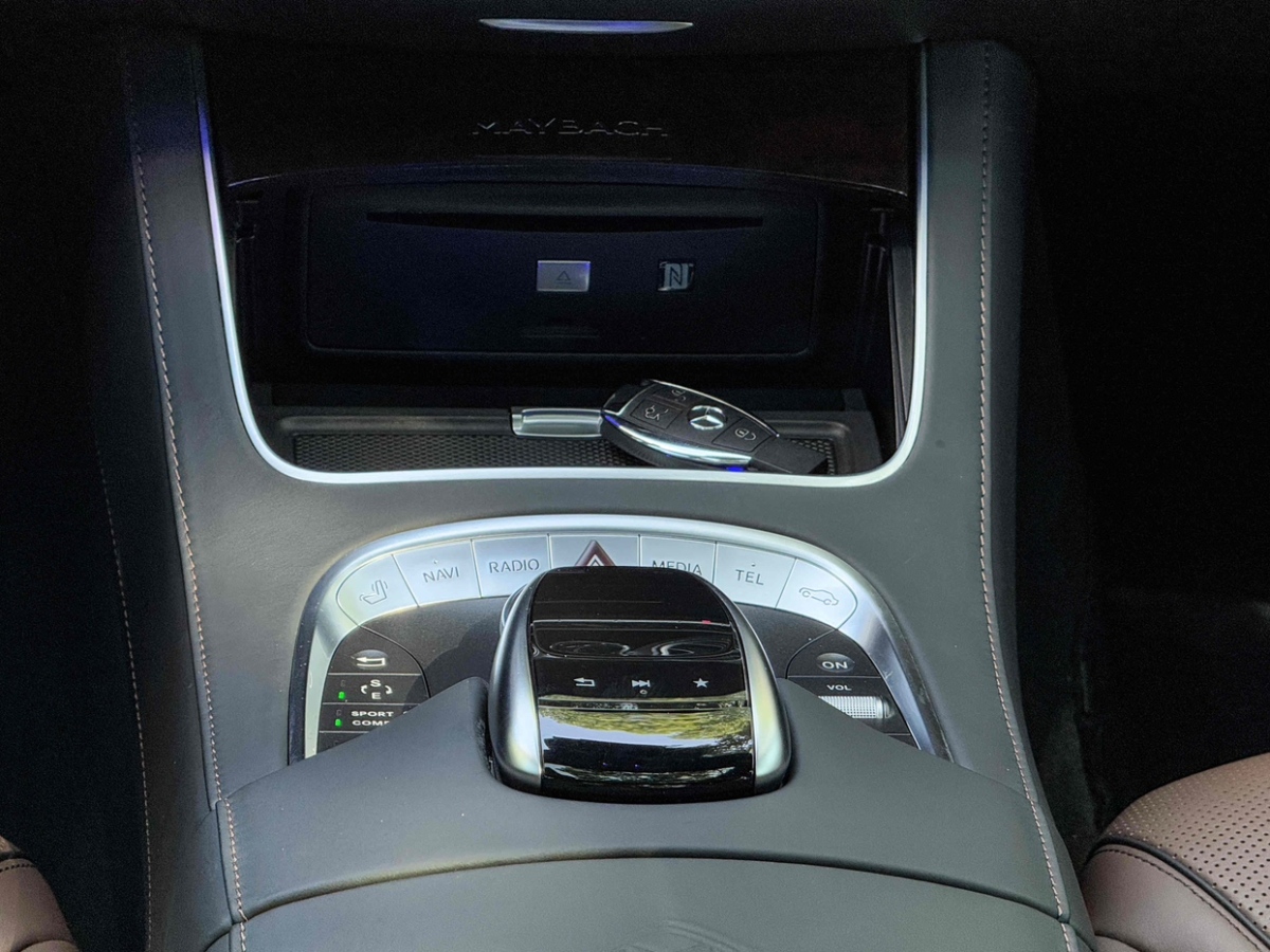 Mercedes-Benz GL AMG 2017 immagine di auto #18