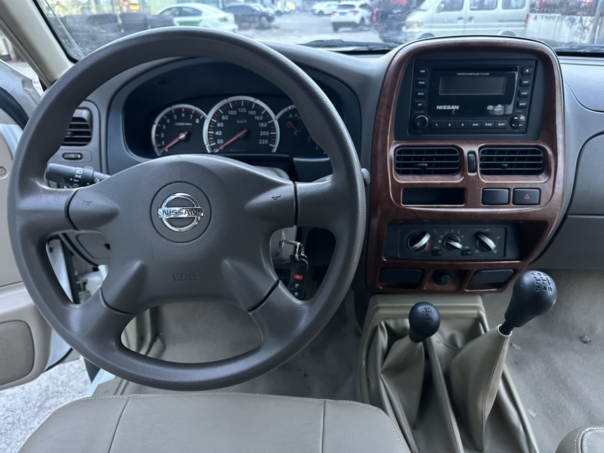 Nissan D22 2016 car image #18