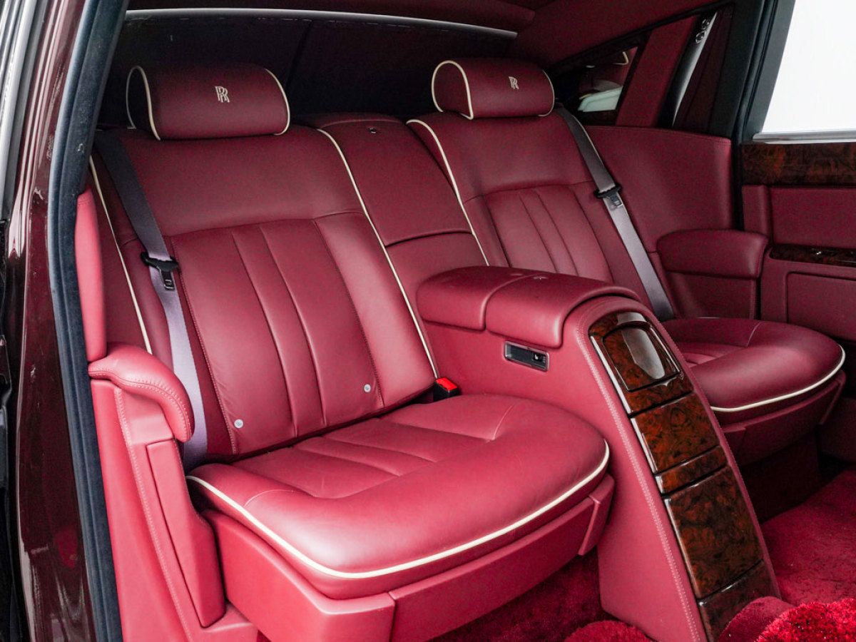 Rolls-Royce Phantom 2016 car image #18