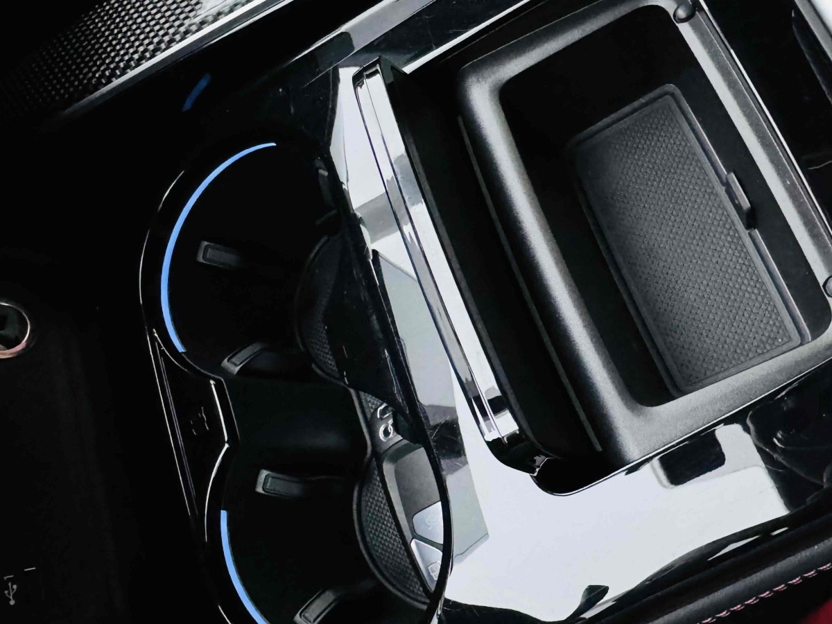 Audi S4 2023 car image #18