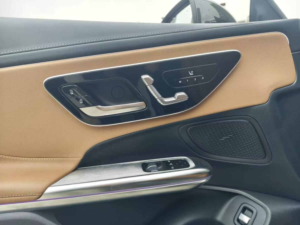 Mercedes-Benz CLE Class 2024 car image #18