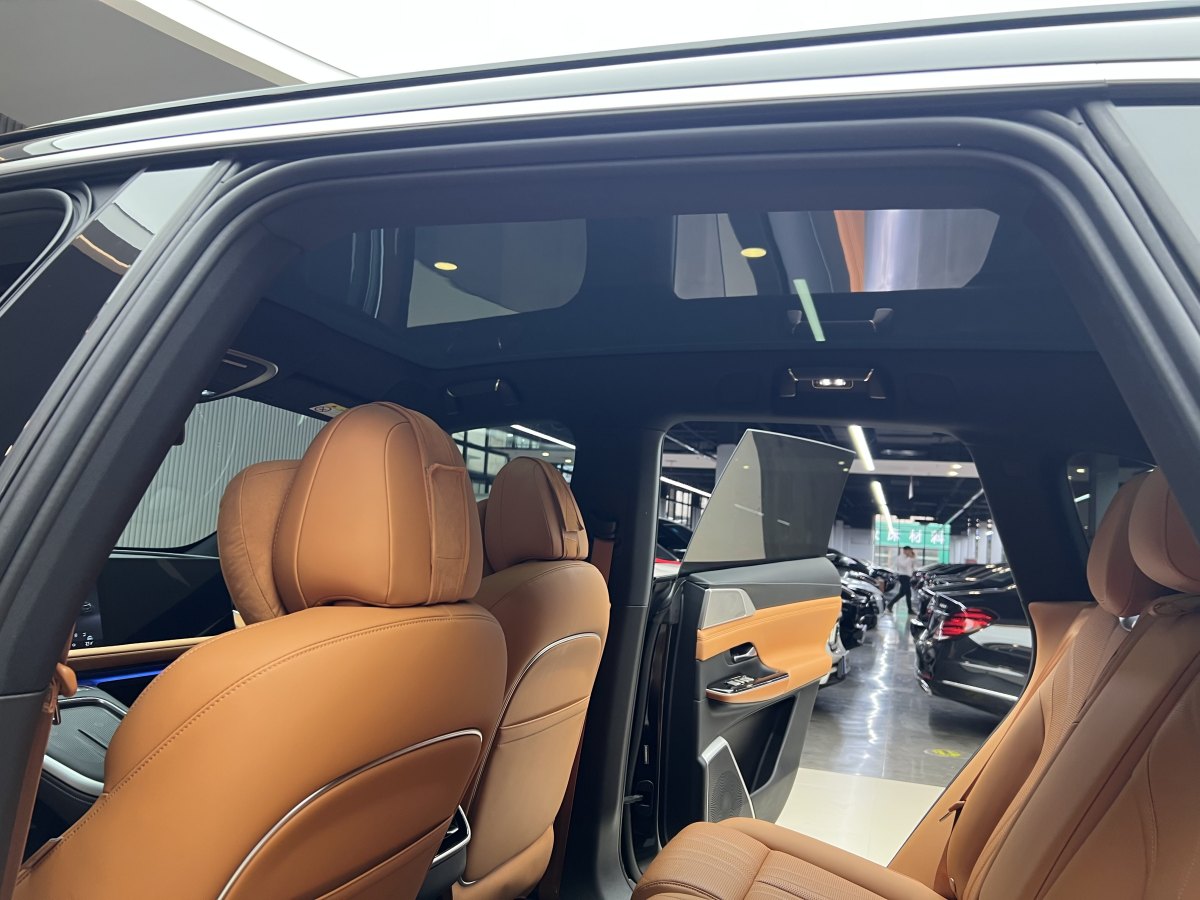 Xpeng G9 2024 immagine di auto #18