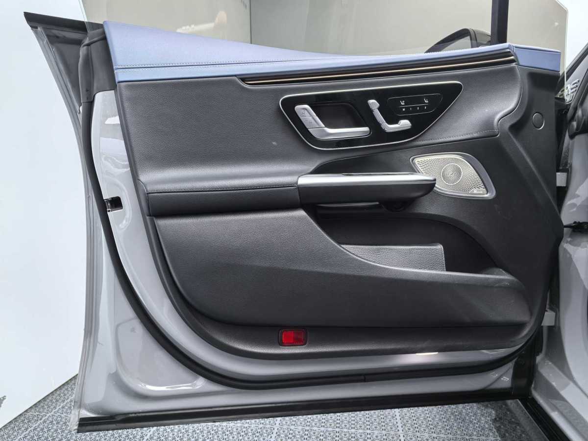 Mercedes-Benz EQE Class 2022 #18 Mercedes-Benz EQE Class 2022 immagine di auto #18