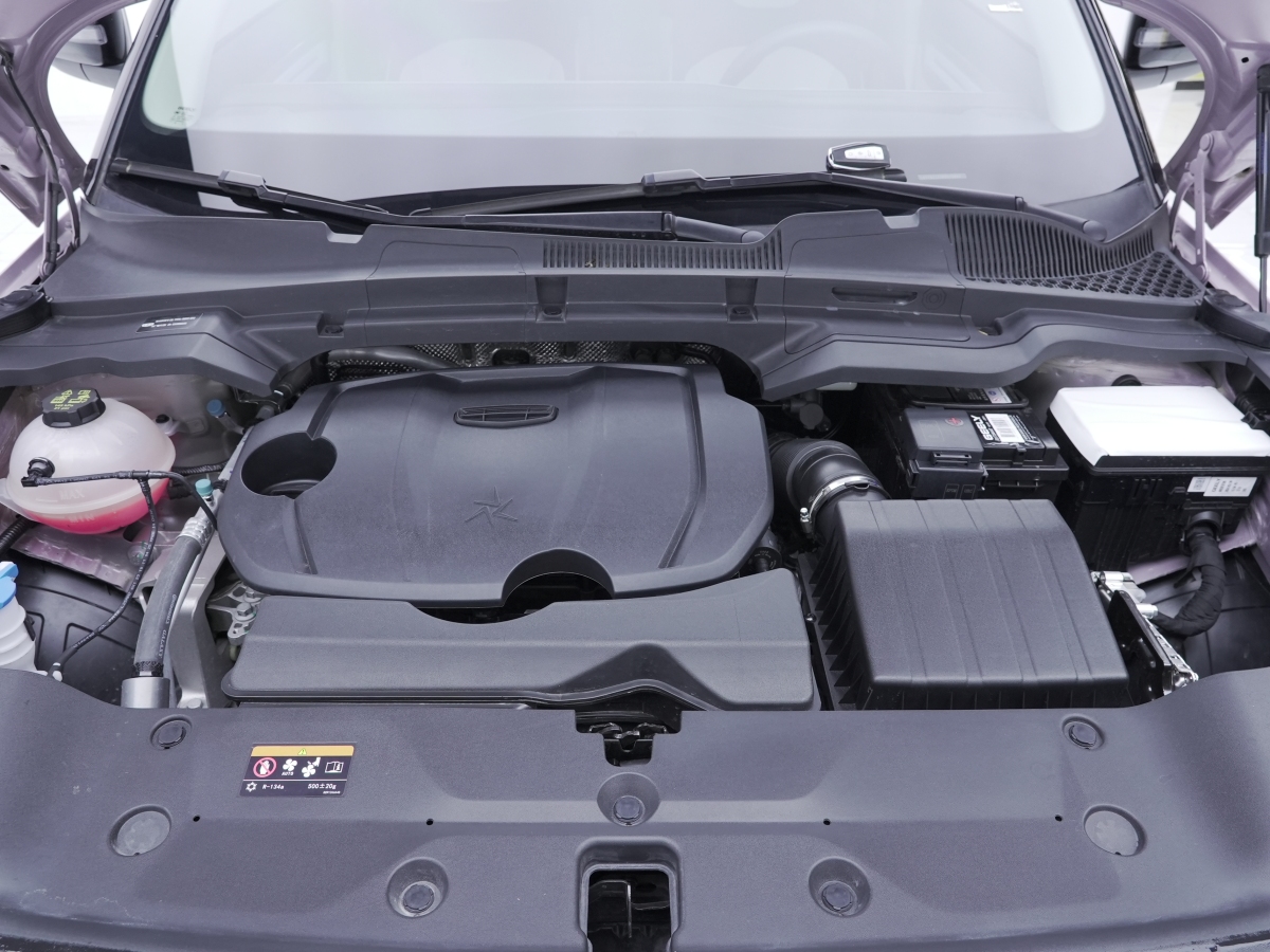 GEELY ICON 2024 car image #18