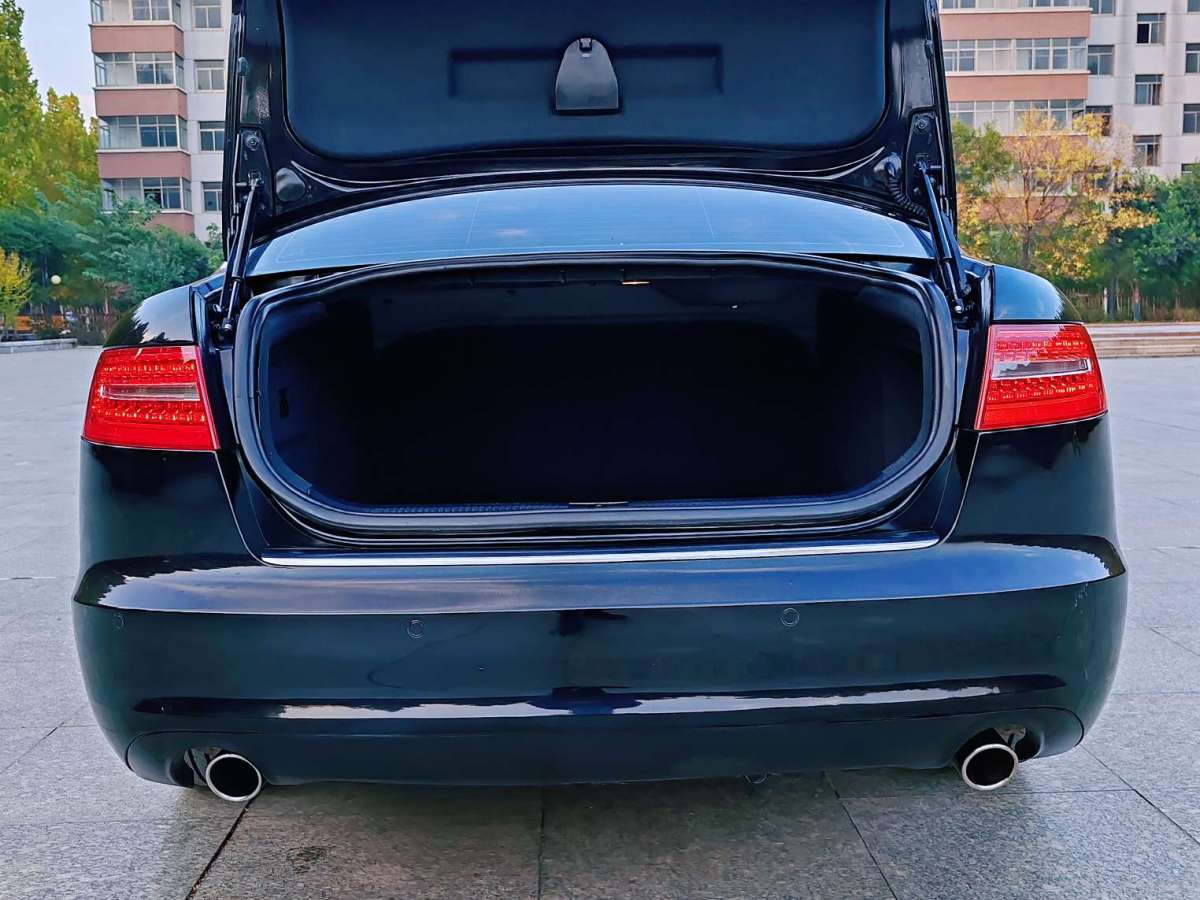 Audi A6 2011 car image #18