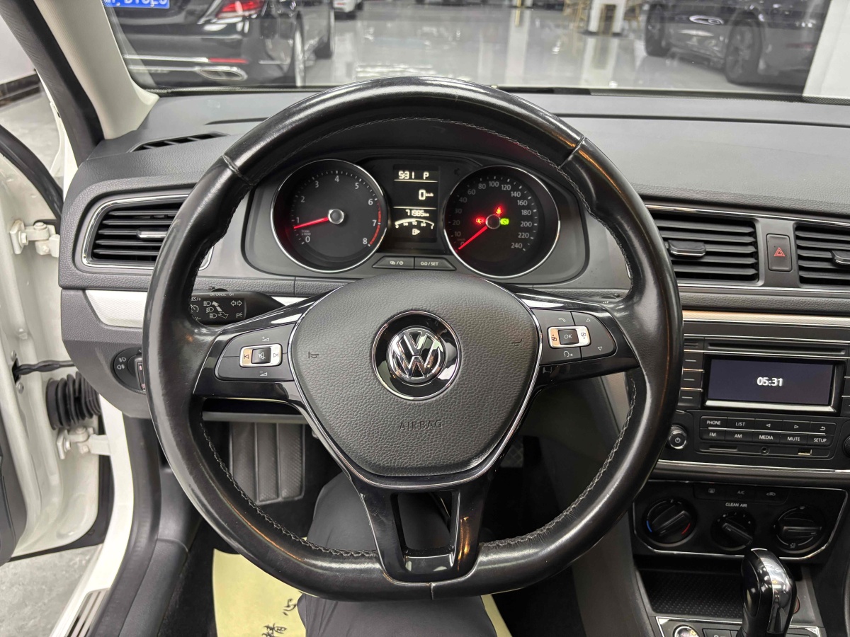 Volkswagen Gran Lavida 2017 #18 Volkswagen Gran Lavida 2017 car image #18