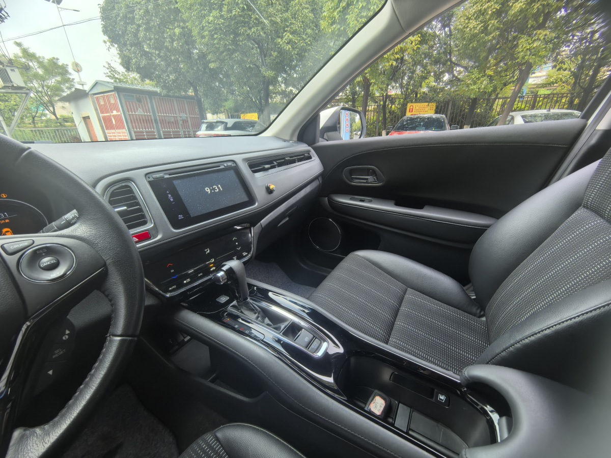 Honda VEZEL 2019 #18 Honda VEZEL 2019 car image #18