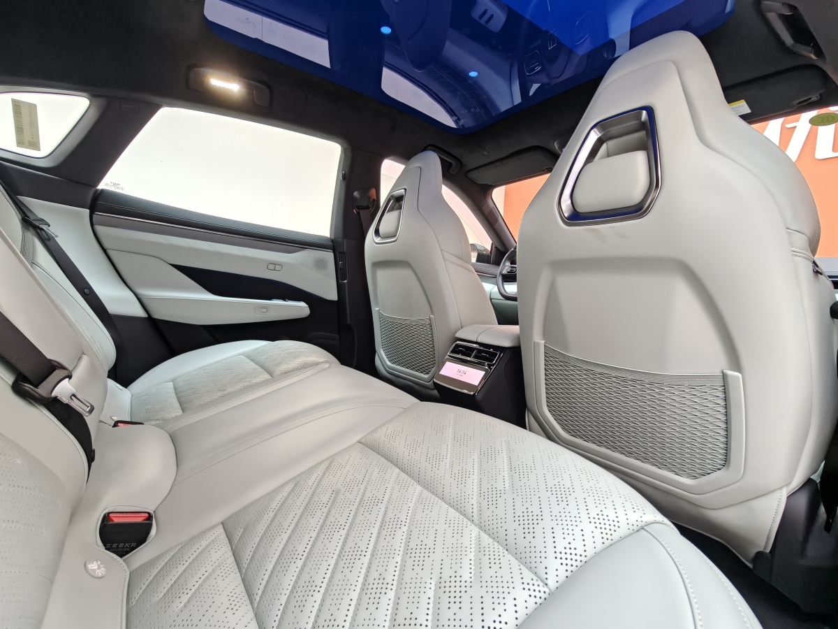 极氪 极氪001 FR 2024 汽车图片 #18