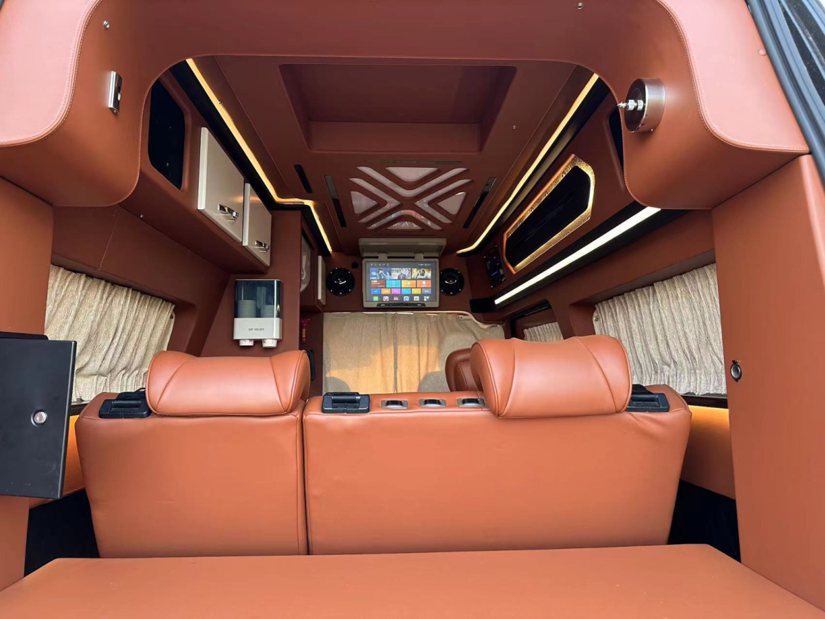 Ford 2021 immagine di auto #18
