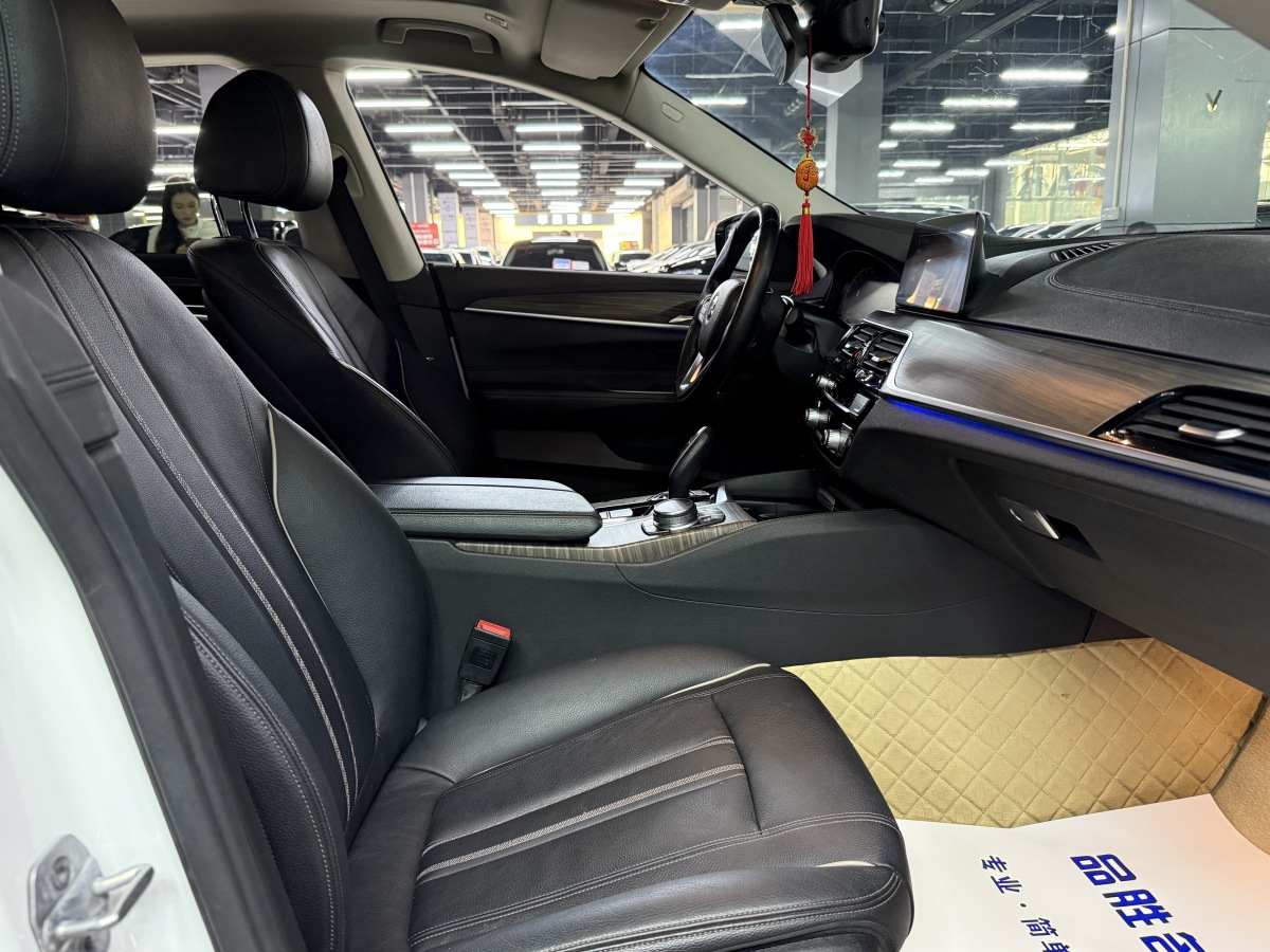 BMW 6 Series 2020 #18 BMW 6 Series 2020 صورة سيارة #18