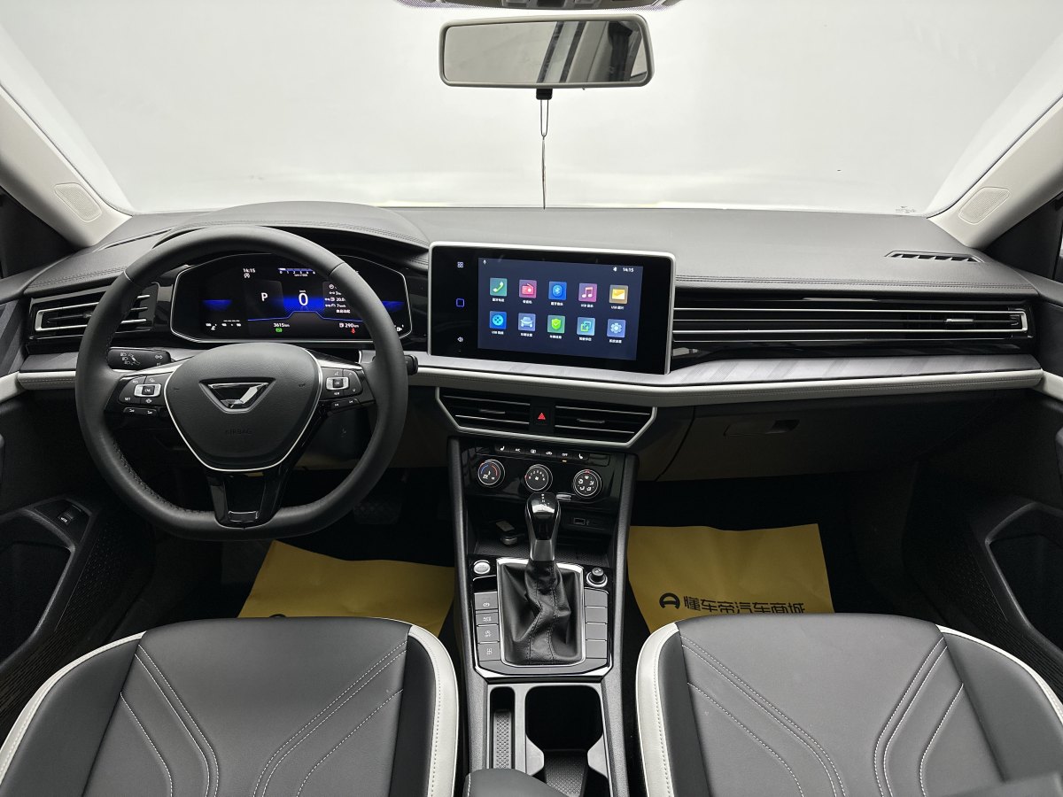 Jetta VA7 2025 car image #18