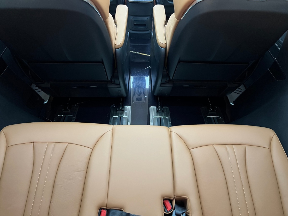 HongQi HQ9 2023 car image #18