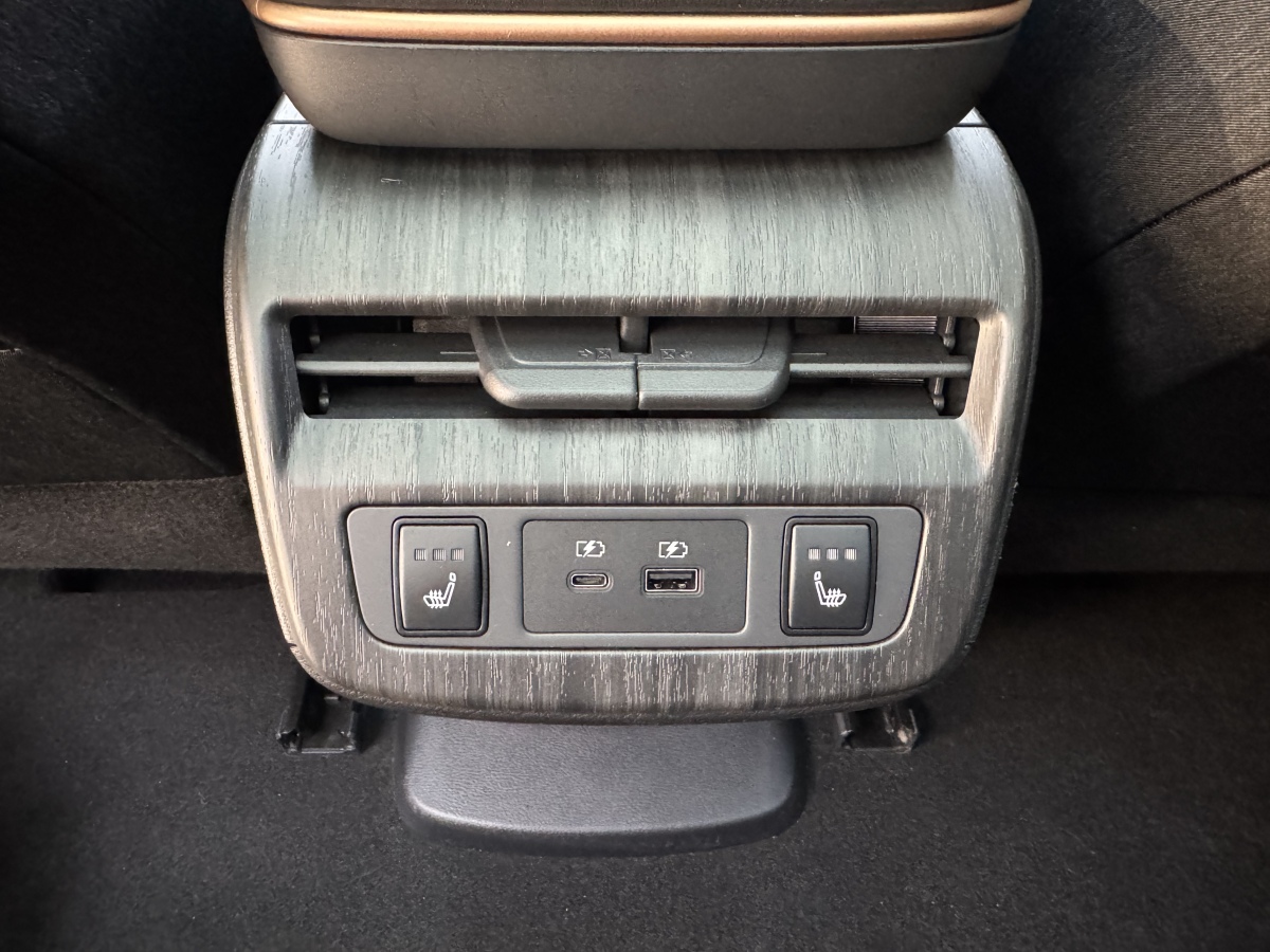 日产 ARIYA艾睿雅 2023 汽车图片 #18