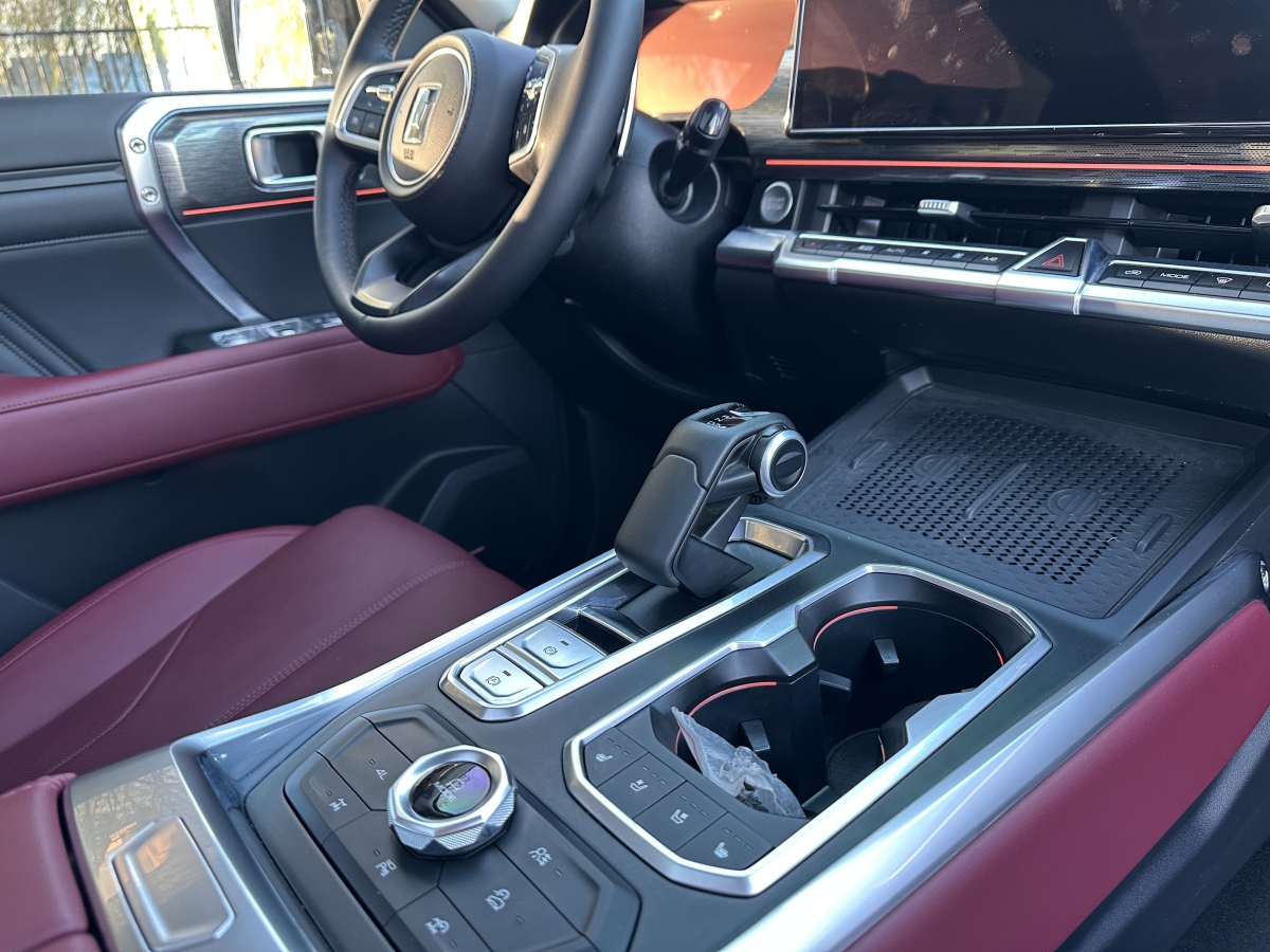 Tank 400 New Energy 2024 #18 Tank 400 New Energy 2024 car image #18