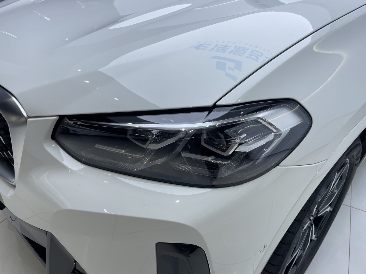 BMW X4 M 2022 car image #18