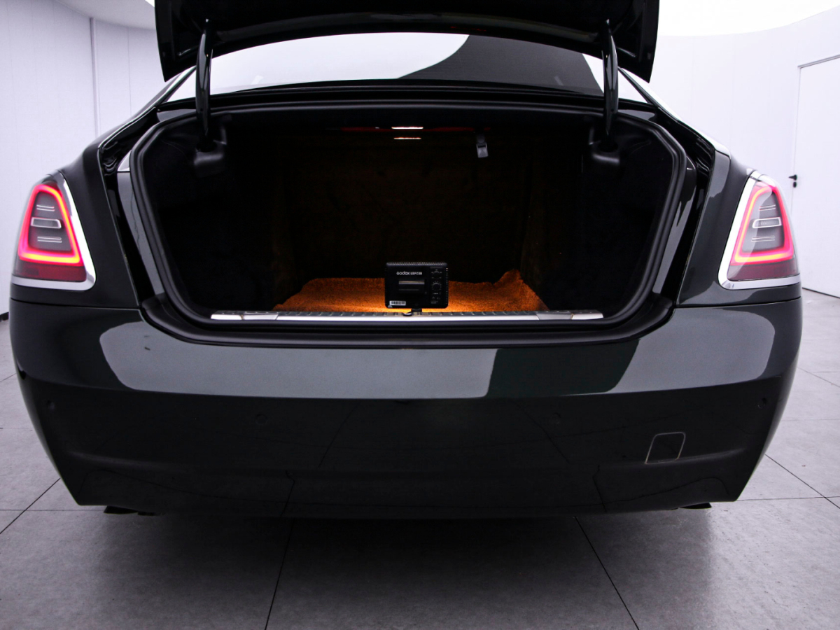 劳斯莱斯 古思特 2023 #18 劳斯莱斯 古思特 2023 汽车图片 #18