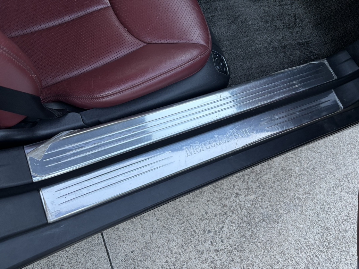 Mercedes-Benz SL Class 2009 car image #18