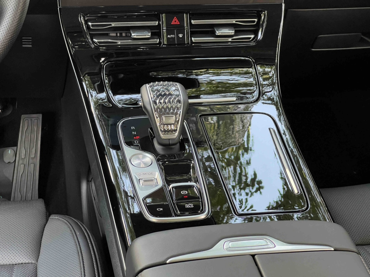 GAC Trumpchi M8 2024 car image #18