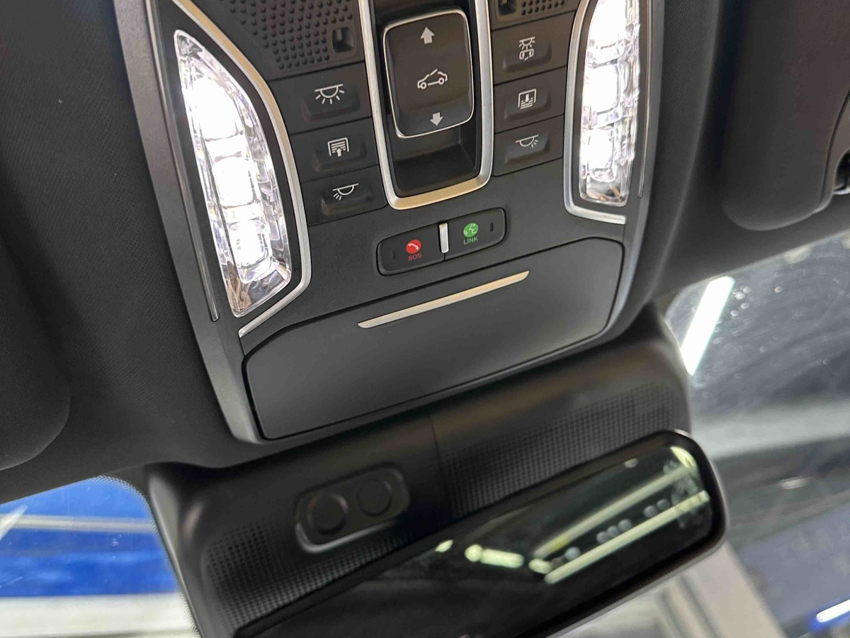 GAC Trumpchi ES9 2023 #18 GAC Trumpchi ES9 2023 car image #18