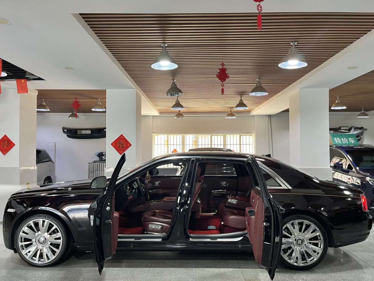 劳斯莱斯 古思特 2016 汽车图片 #18