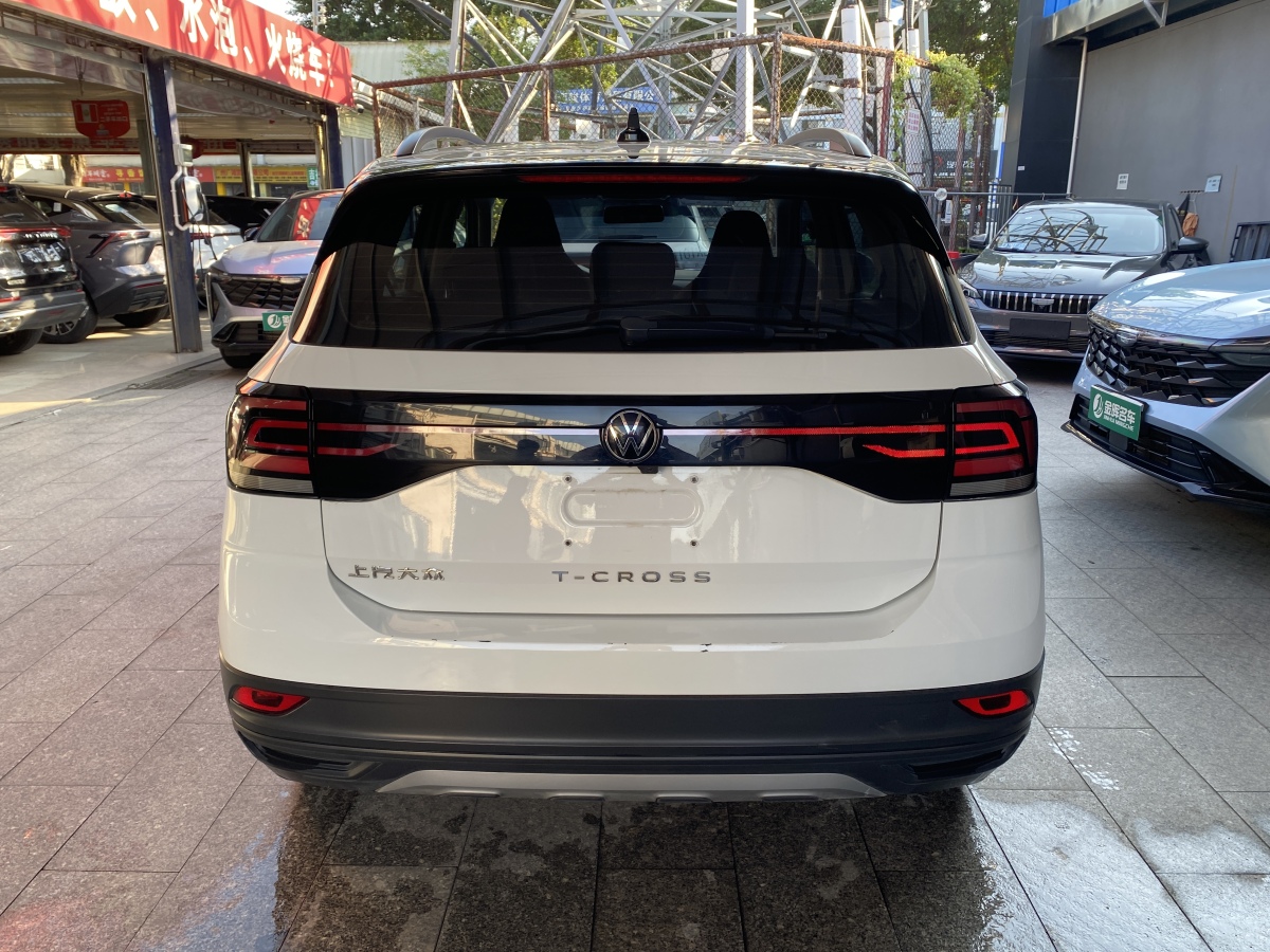 Volkswagen T-Cross 2023 #18 Volkswagen T-Cross 2023 car image #18