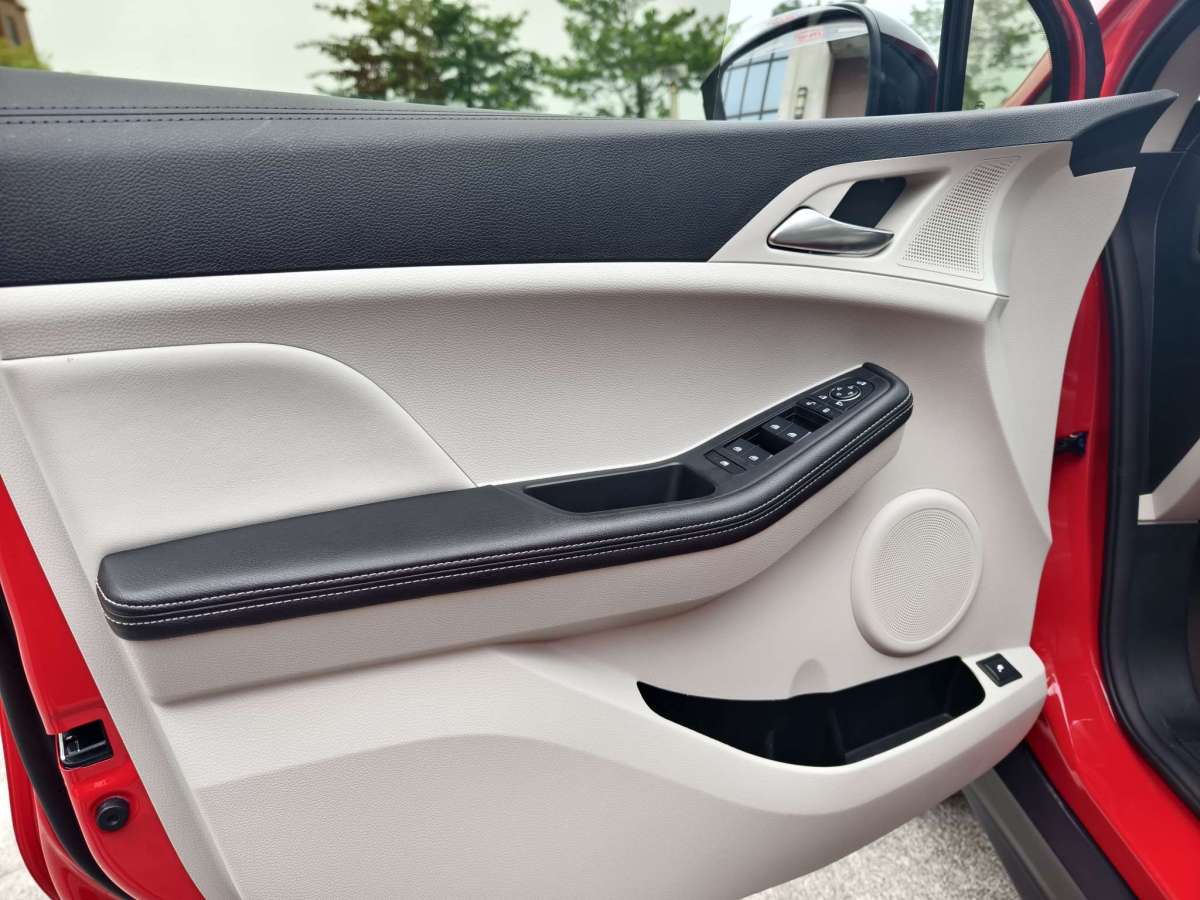 BYD Yuan Pro 2021 #18 BYD Yuan Pro 2021 car image #18