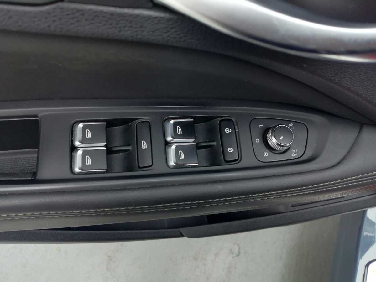 GEELY Tugella 2019 #18 GEELY Tugella 2019 car image #18