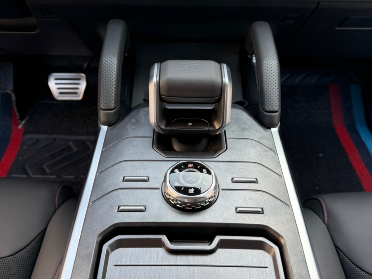 Jetour Traveller 2024 car image #18