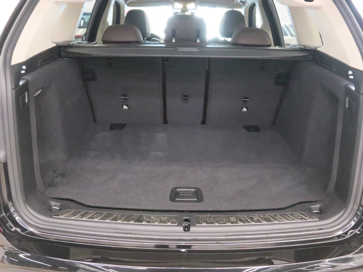 BMW X3 2019 car image #18