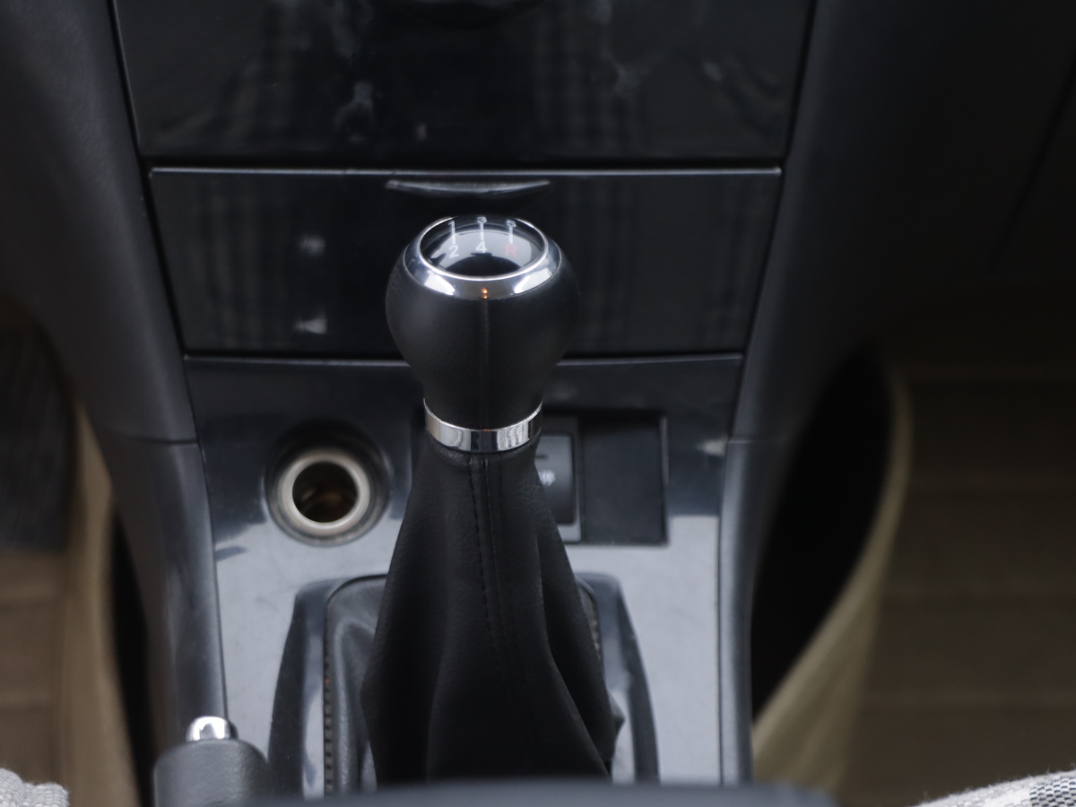 BYD F3 2015 car image #18