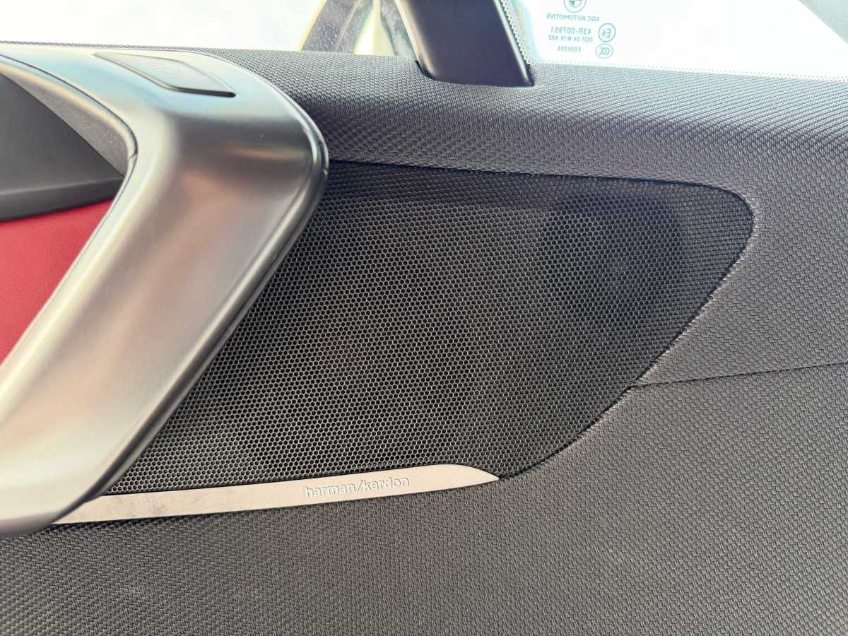 BMW i8 2017 car image #18