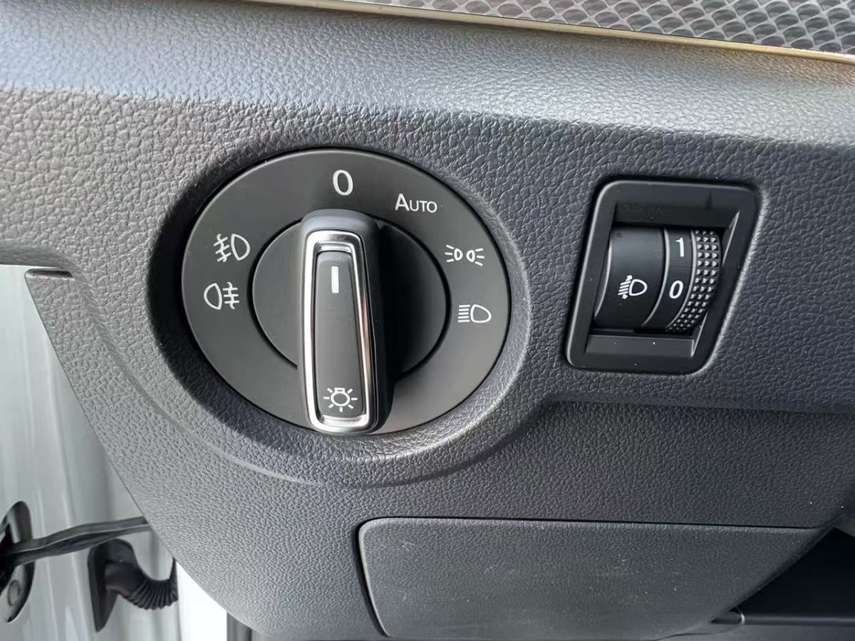 Volkswagen Tacqua 2022 car image #18