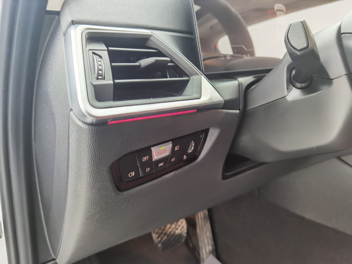 BMW i3 2023 #18 BMW i3 2023 car image #18