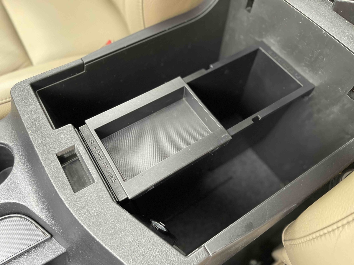 Toyota Sequoia 2015 #18 Toyota Sequoia 2015 immagine di auto #18