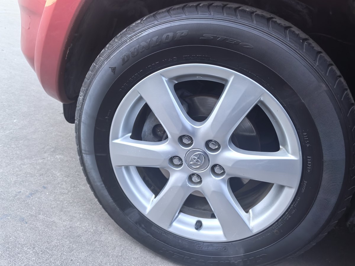 Toyota RAV4 (Imported) 2008 image de voiture #18