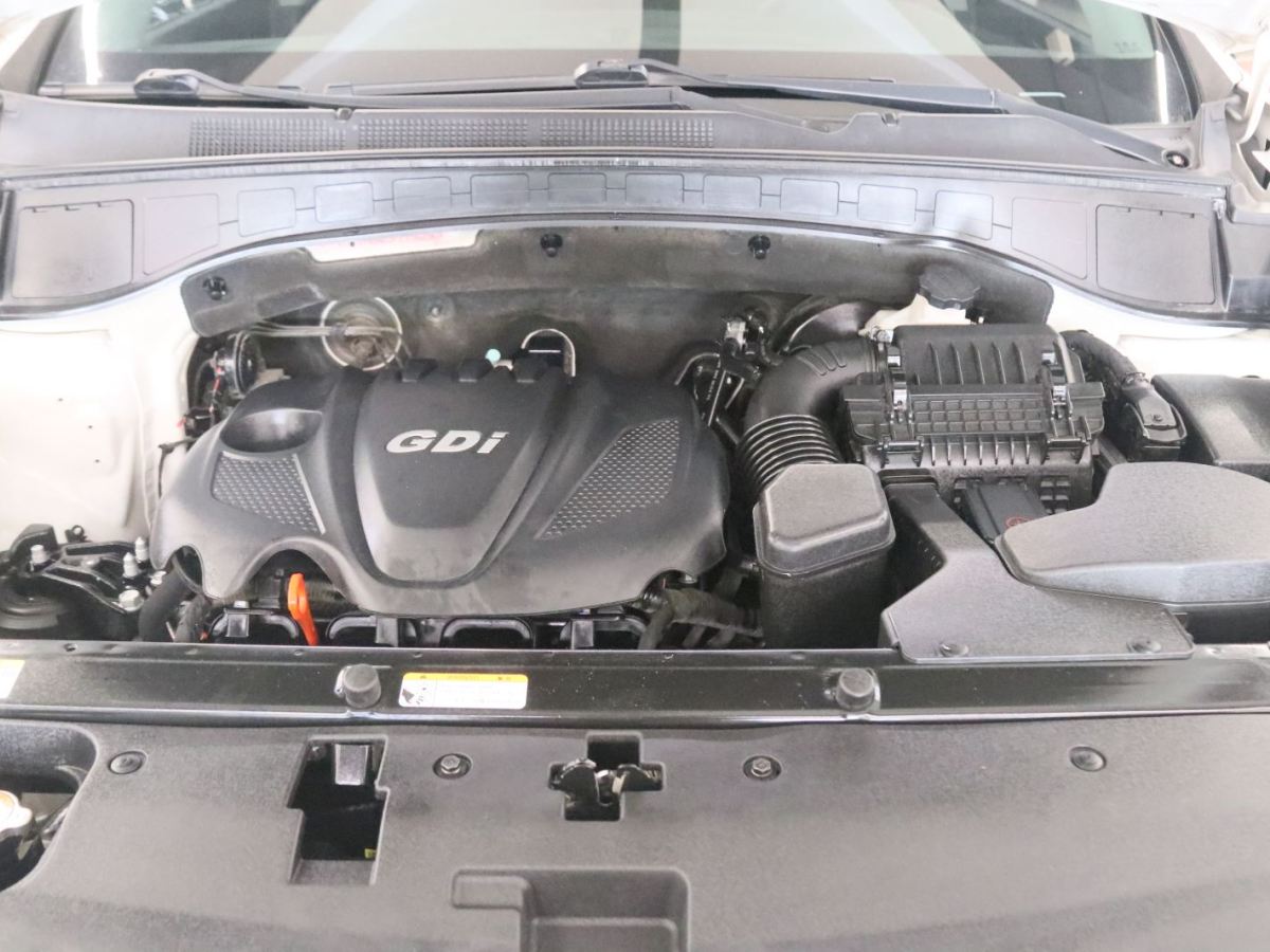 Hyundai Santa Fe 2015 car image #18