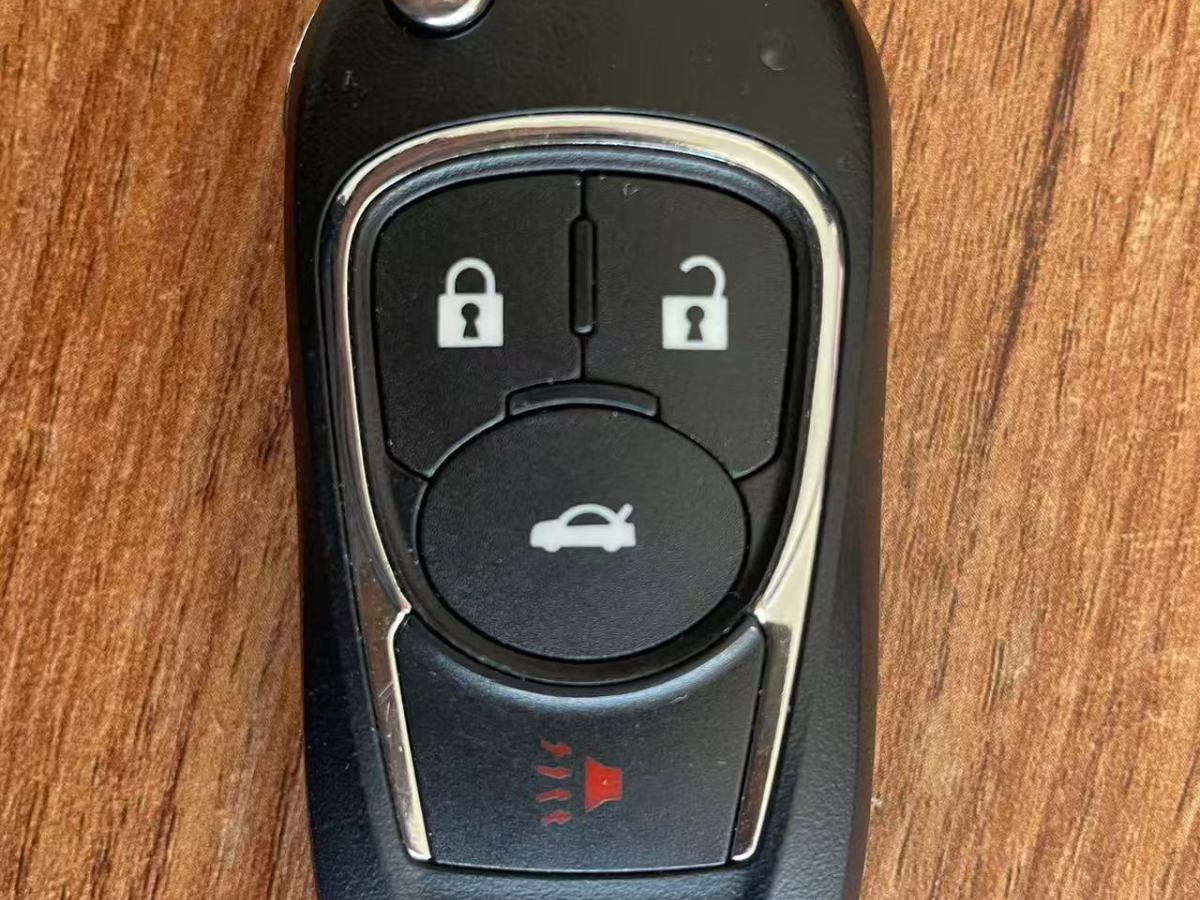 Chevrolet Cavalier 2018 car image #18