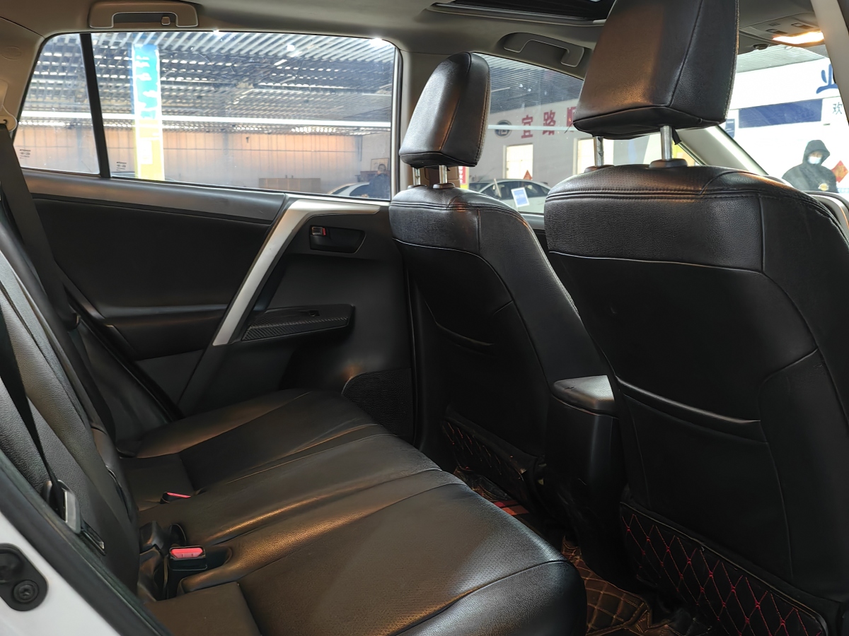 Toyota RAV4 2016 #18 Toyota RAV4 2016 immagine di auto #18