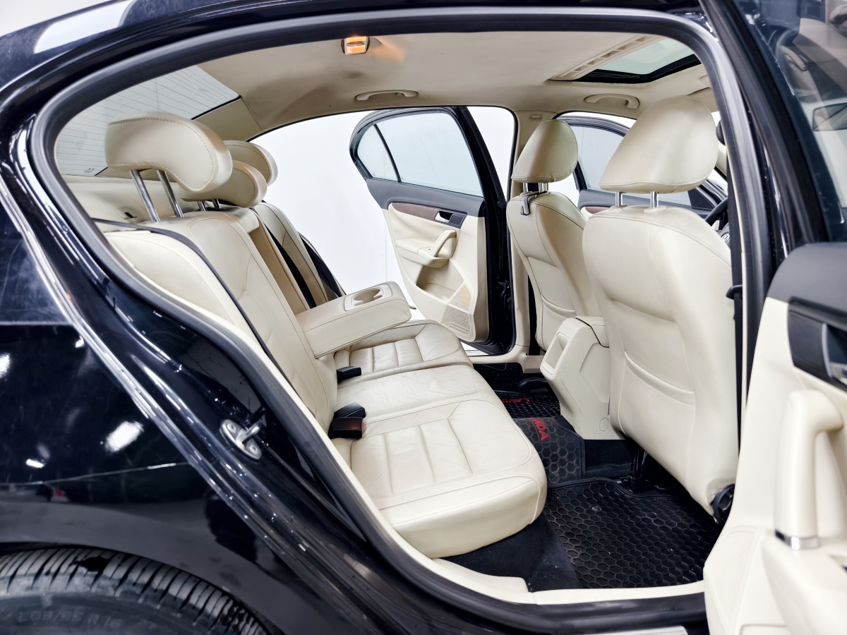 Volkswagen Lavida 2013 car image #18