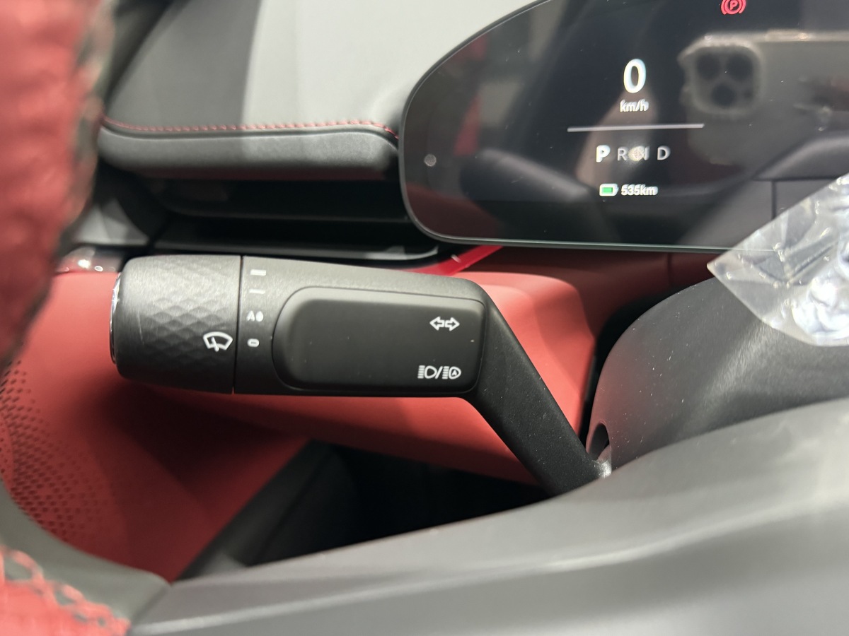 极氪 极氪007GT 2026 汽车图片 #18