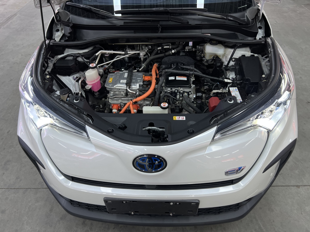 Toyota C-HR EV 2021 immagine di auto #18