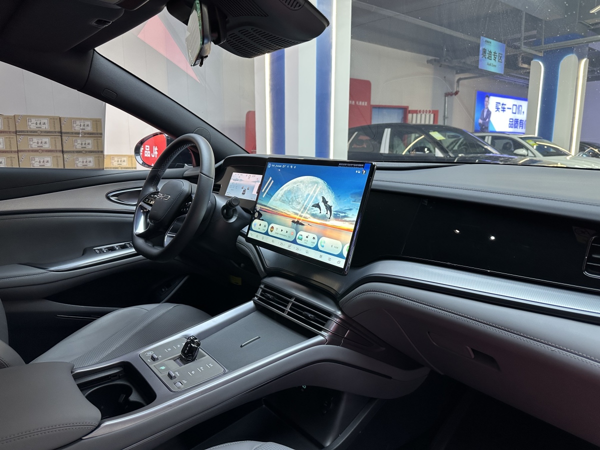 BYD Seal 07 DM-i 2025 صورة سيارة #18