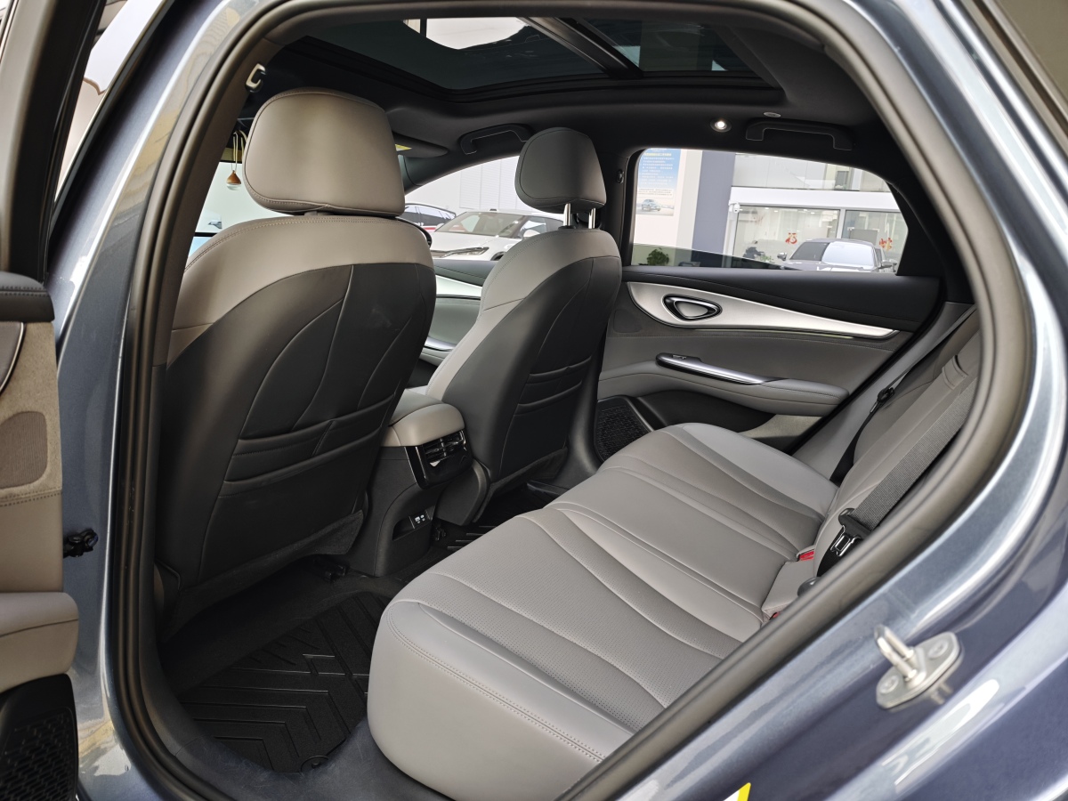 BYD Seal 07 DM-i 2024 صورة سيارة #18