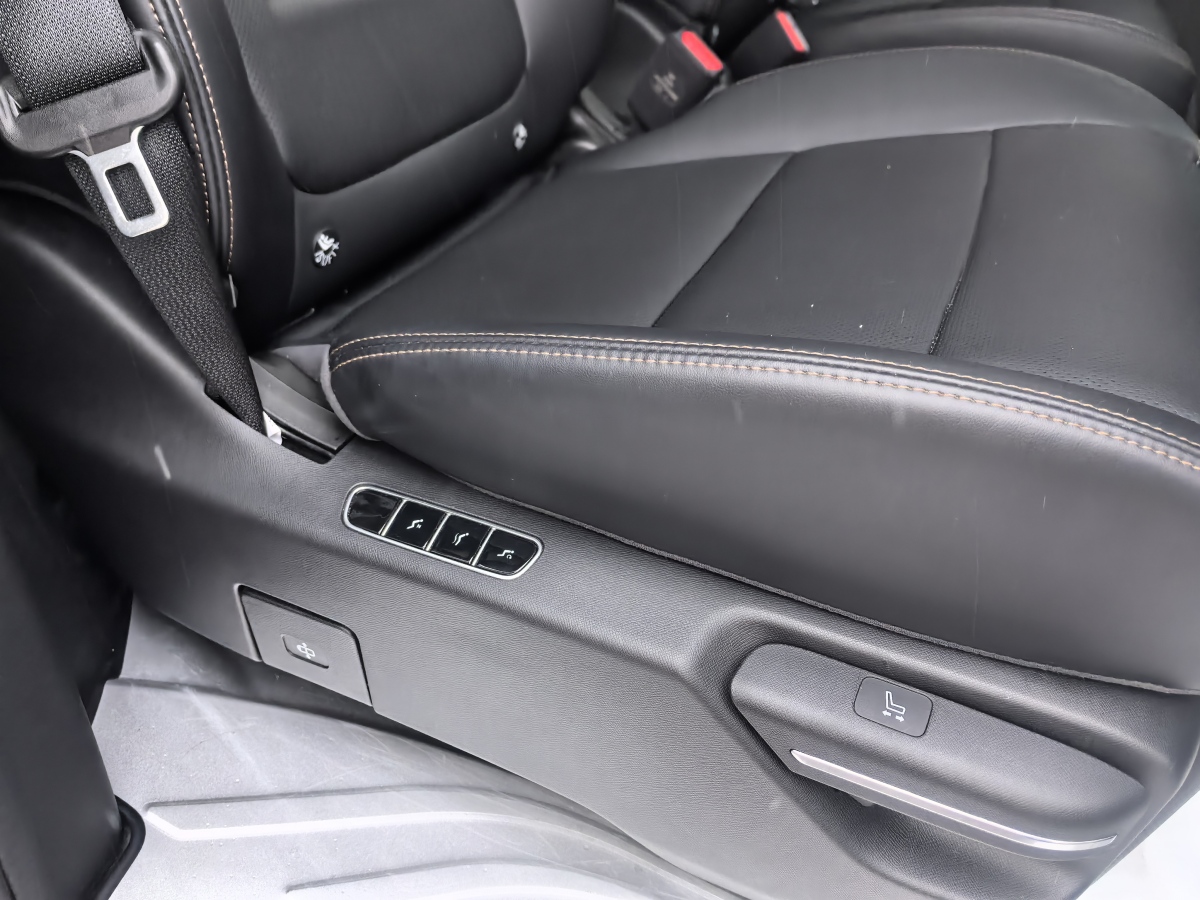 GAC Trumpchi E8 2025 car image #18