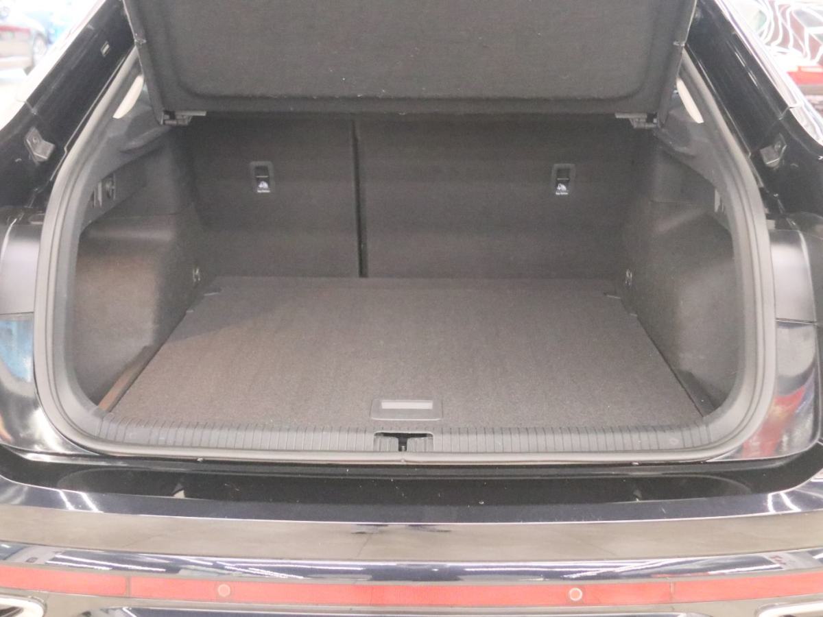 Volkswagen Tiguan X 2021 car image #18